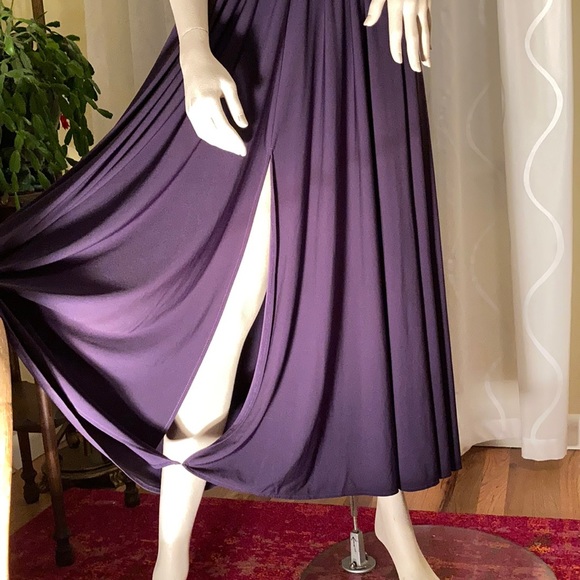 Sleeveless Formal Dress - Picture 4 of 8